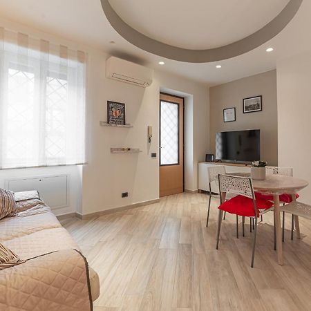 Il Nido Di Roma - Ospedale Gemelli & Garden Apartment Exterior photo
